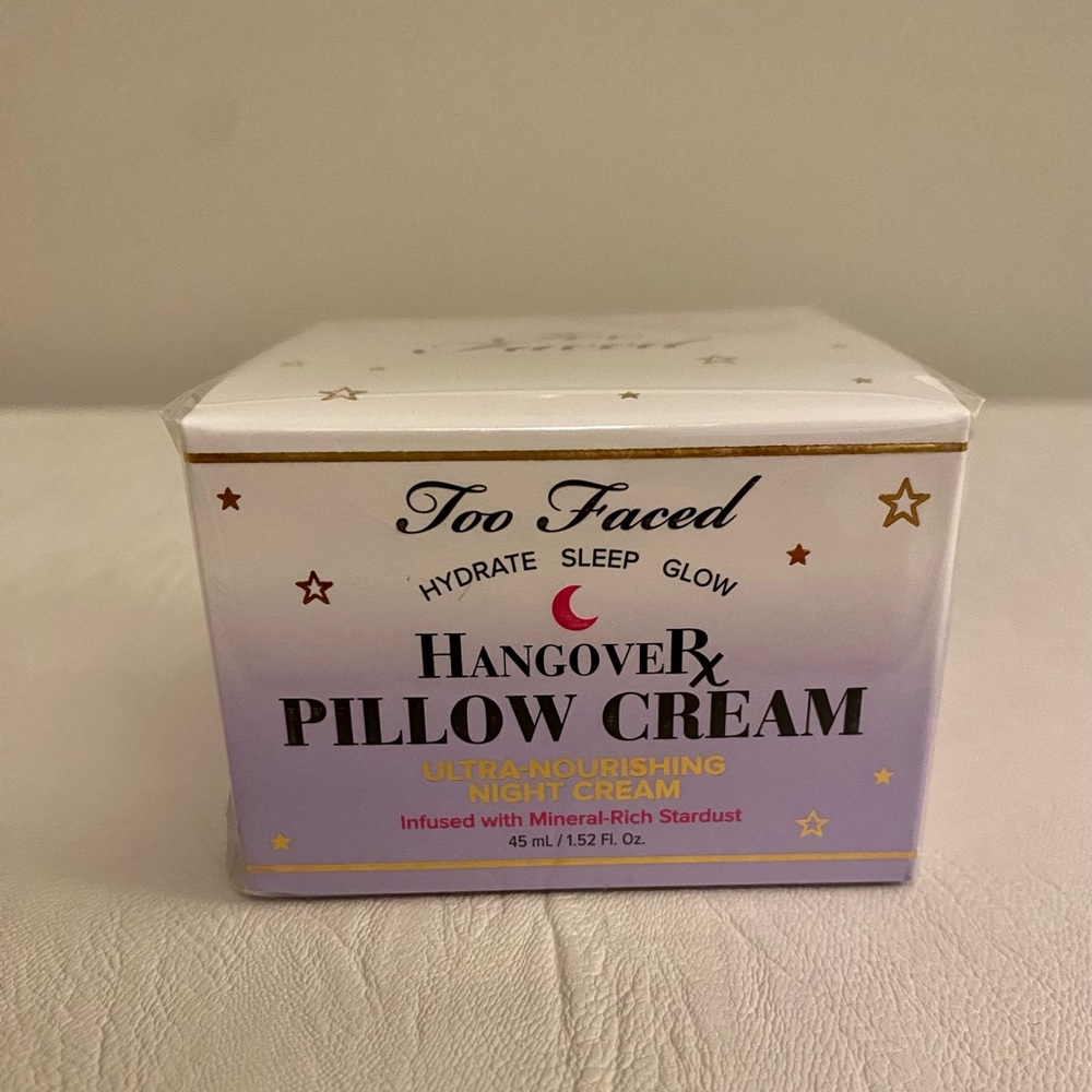 ❗️SALE❗️Too Faced Hangover Pillow Cream - Purple.